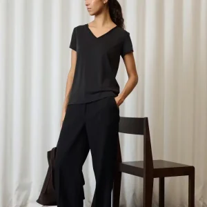 Columbine V-Neck, black